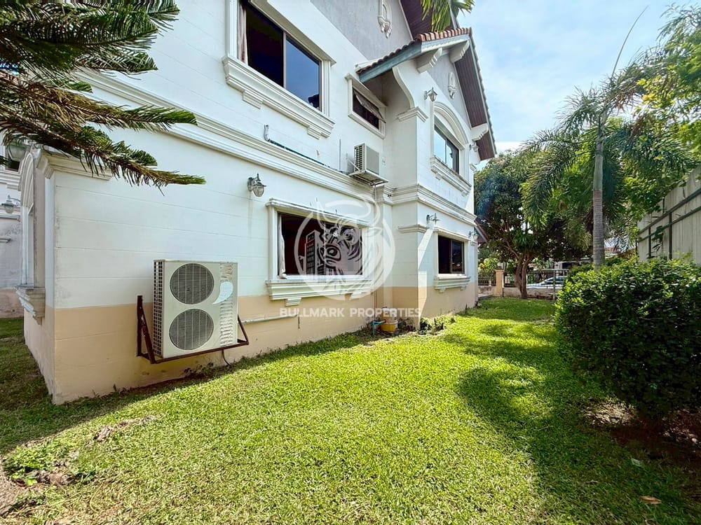 spacious-5-bedroom-house-for-sale-in-east-pattaya-bmh1984