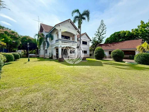 spacious-5-bedroom-house-for-sale-in-east-pattaya-bmh1984