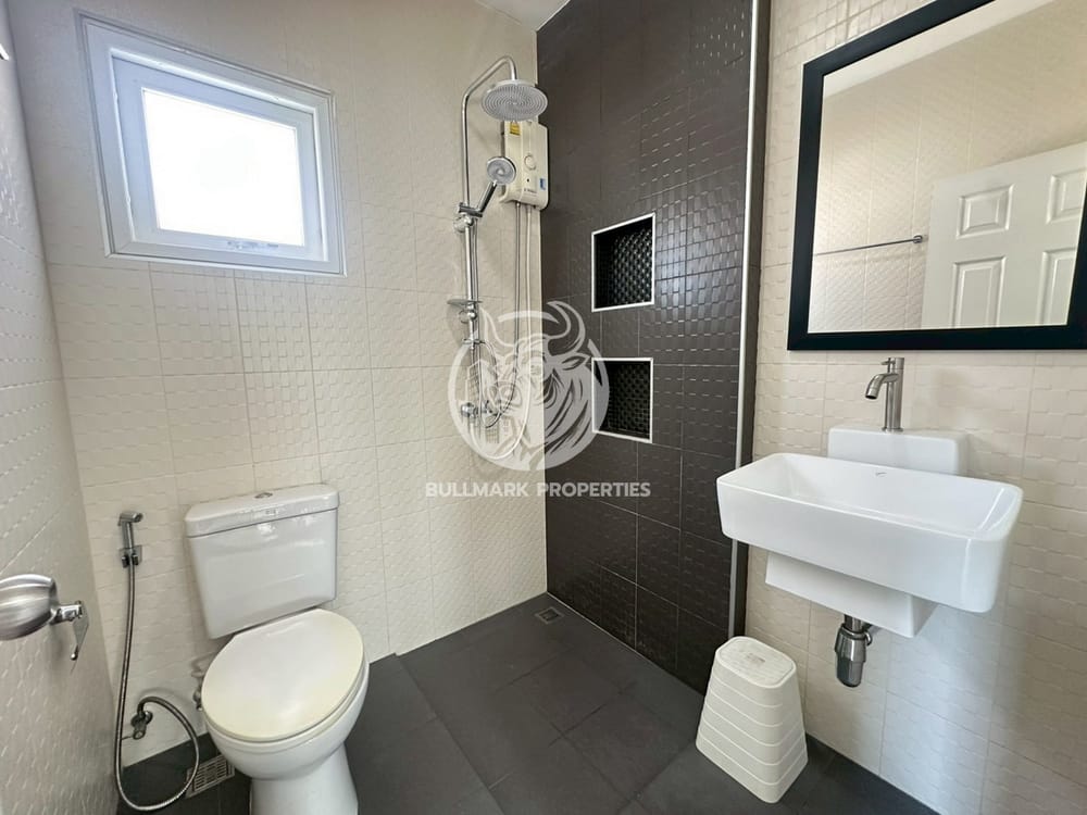 3-bedroom-house-for-rent-in-the-pattalet-east-pattaya-city-view-bmh1986