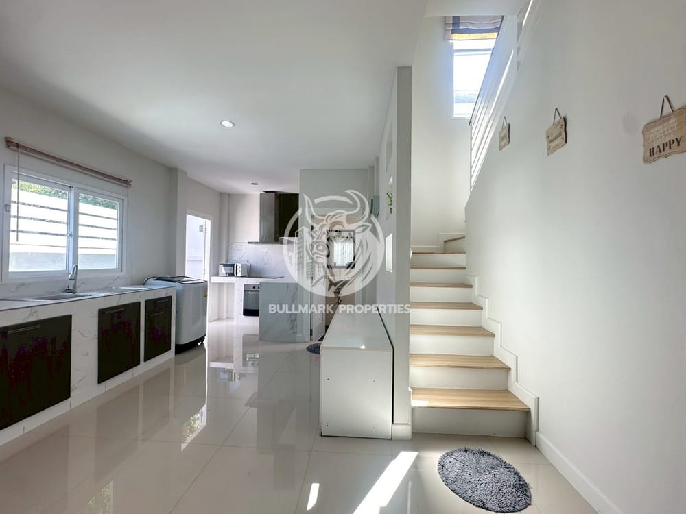 3-bedroom-house-for-rent-in-the-pattalet-east-pattaya-city-view-bmh1986