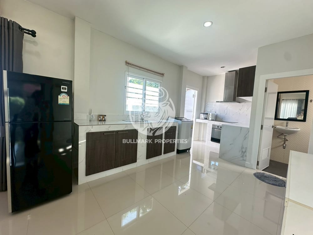 3-bedroom-house-for-rent-in-the-pattalet-east-pattaya-city-view-bmh1986