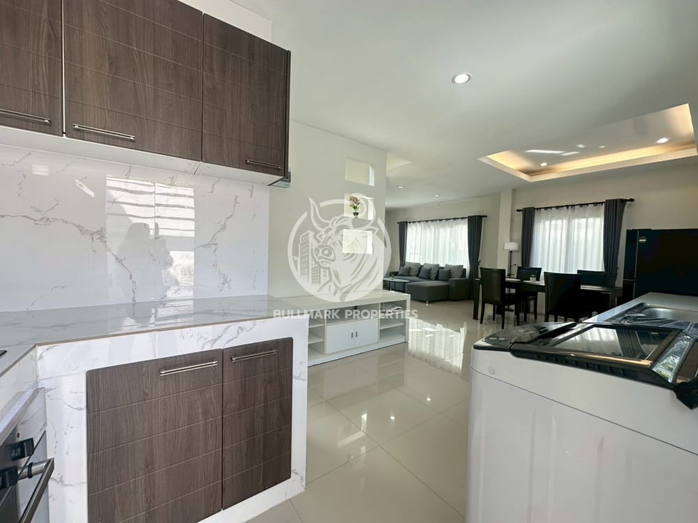 3-bedroom-house-for-rent-in-the-pattalet-east-pattaya-city-view-bmh1986