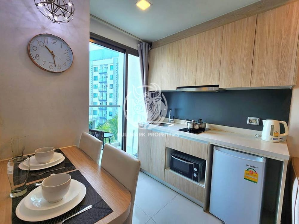 for-sale-1-bedroom-condo-at-arcadia-beach-resort-pattaya-bmc1987