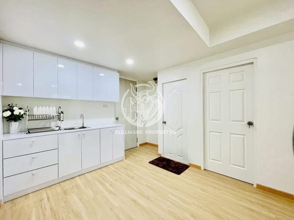 1-bedroom-condo-for-rent-at-the-mountain-eakmongkol-in-east-pattaya-with-city-view-bmc1990