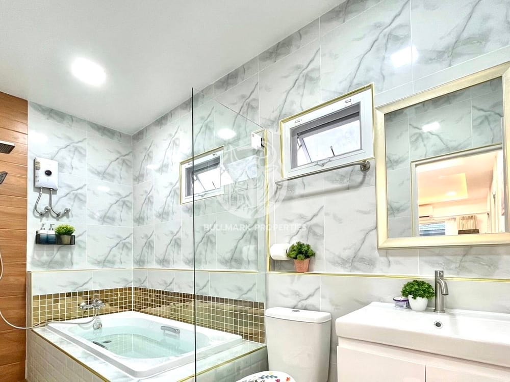 spacious-3-bedroom-house-for-sale-in-east-pattaya-bmh1991