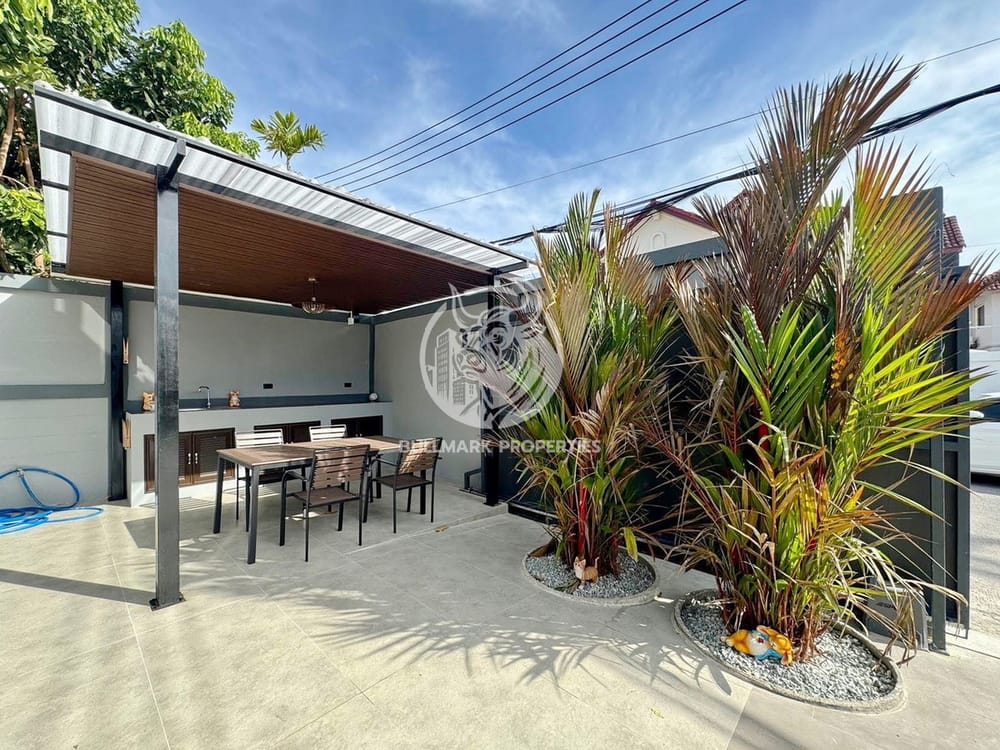 spacious-5-bedroom-pool-villa-in-country-club-villa-east-pattaya-bmh1992