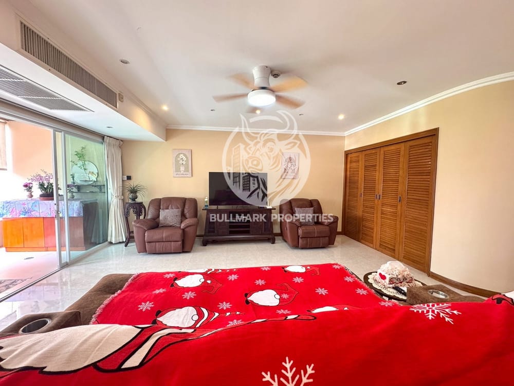 pool-view-1-bedroom-condo-for-rent-in-executive-residence-iii-pratumnak-pattaya-bmc1993