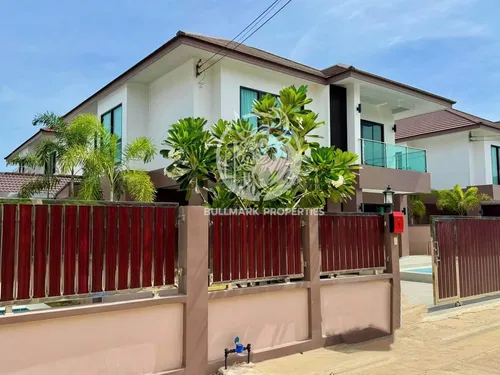 pet-friendly-4-bedroom-house-for-rent-in-the-lake-in-huay-yai-bmh1999