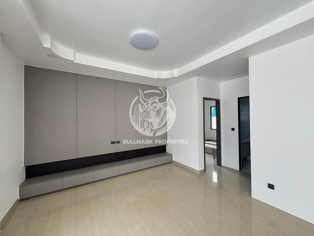 spacious-3-bedroom-house-for-sale-in-pmc-home-village-1-east-pattaya-bmh2072