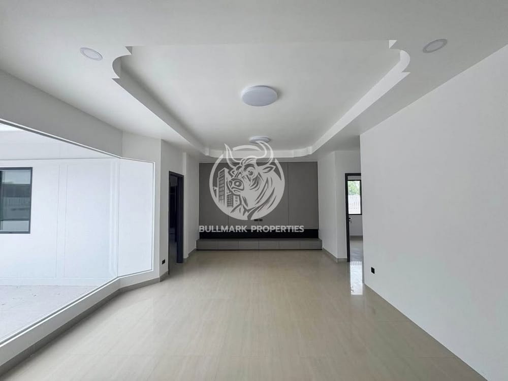 spacious-3-bedroom-house-for-sale-in-pmc-home-village-1-east-pattaya-bmh2072