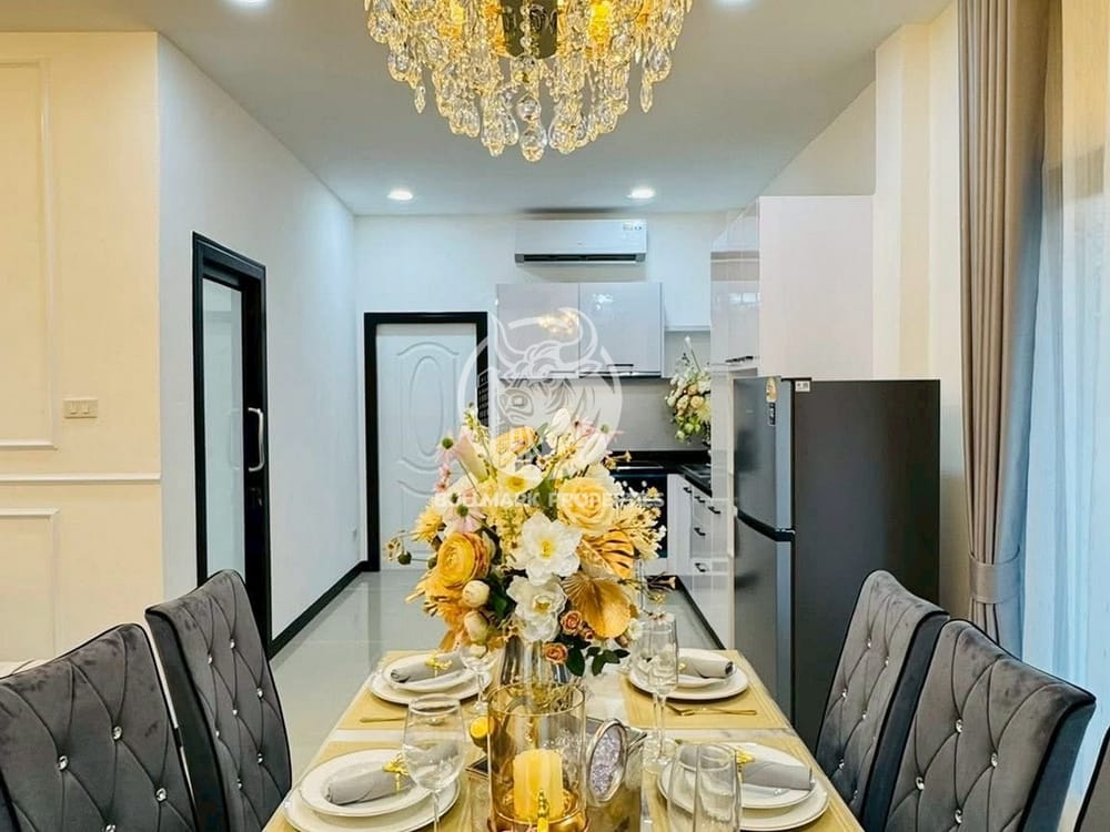 spacious-3-bedroom-house-with-city-view-in-nong-pla-lai-pattaya-for-sale-bmh2075
