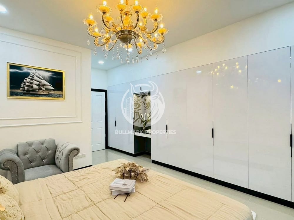 spacious-3-bedroom-house-with-city-view-in-nong-pla-lai-pattaya-for-sale-bmh2075