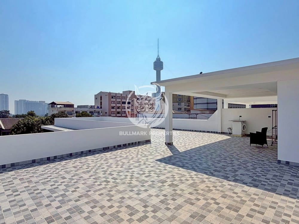 spacious-6-bedroom-pool-villa-for-sale-and-rent-in-pratumnak-pattaya-bmh2079