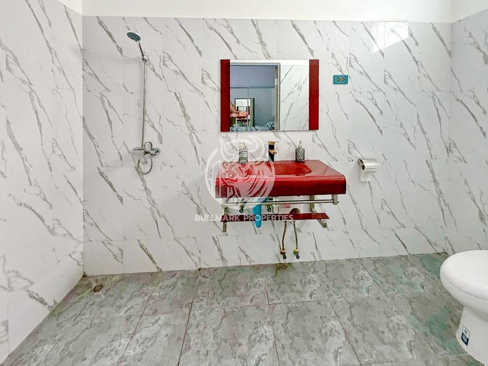 spacious-6-bedroom-pool-villa-for-sale-and-rent-in-pratumnak-pattaya-bmh2079