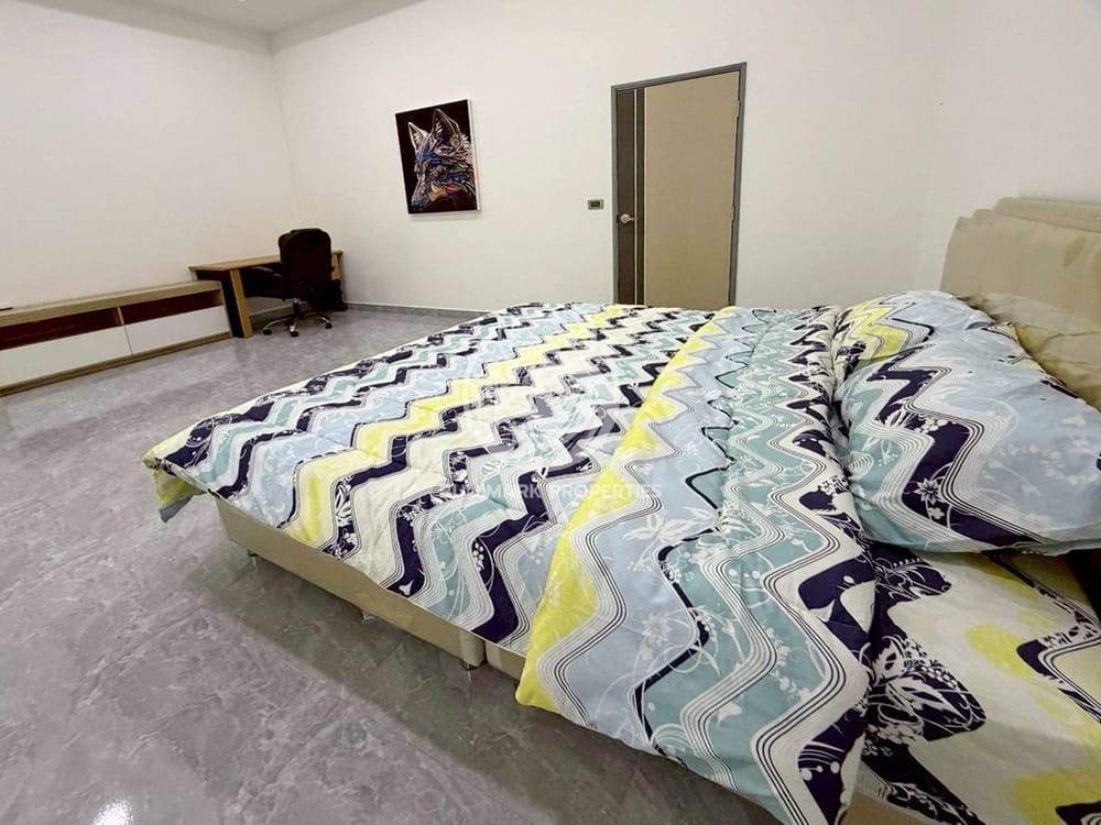 spacious-6-bedroom-pool-villa-for-sale-and-rent-in-pratumnak-pattaya-bmh2079