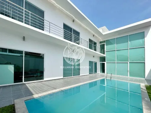 spacious-6-bedroom-pool-villa-for-sale-and-rent-in-pratumnak-pattaya-bmh2079