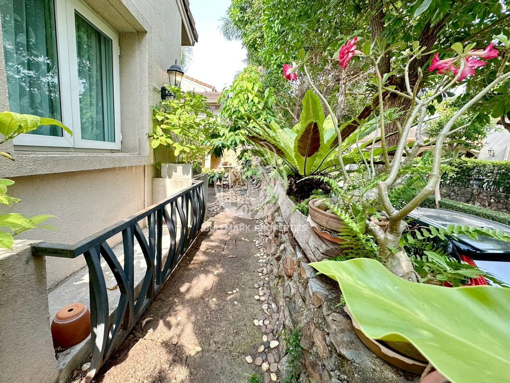 3-bedroom-house-for-rent-in-silk-road-place-east-pattaya-city-view-bmh2068