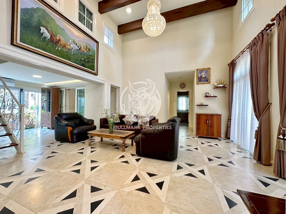 3-bedroom-house-for-rent-in-silk-road-place-east-pattaya-city-view-bmh2068