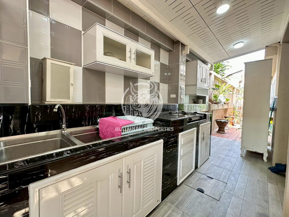 3-bedroom-house-for-rent-in-silk-road-place-east-pattaya-city-view-bmh2068