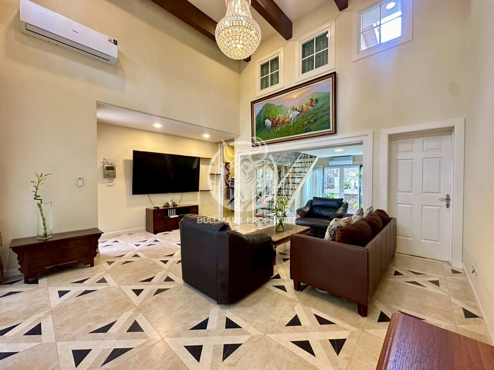 3-bedroom-house-for-rent-in-silk-road-place-east-pattaya-city-view-bmh2068