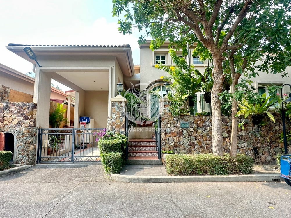 3-bedroom-house-for-rent-in-silk-road-place-east-pattaya-city-view-bmh2068