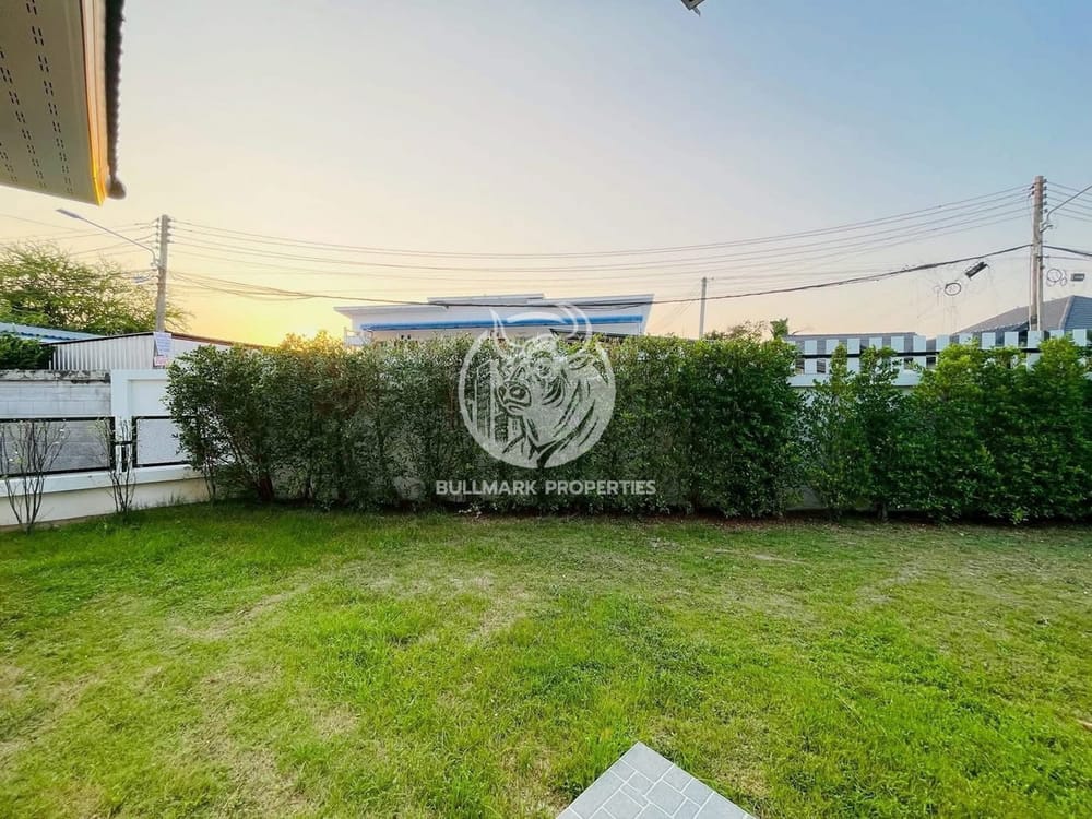 3-bedroom-house-with-city-view-in-east-pattaya-for-sale-bmh2099