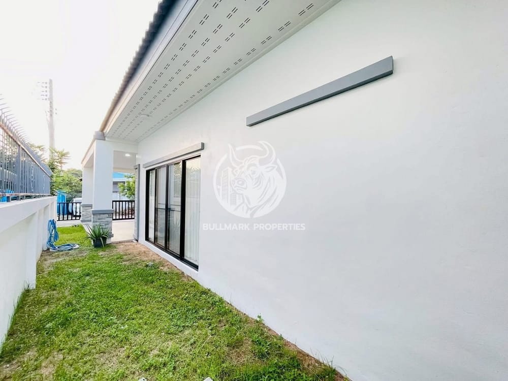 3-bedroom-house-with-city-view-in-east-pattaya-for-sale-bmh2099