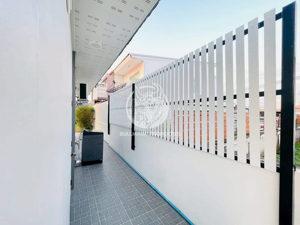 3-bedroom-house-with-city-view-in-east-pattaya-for-sale-bmh2099