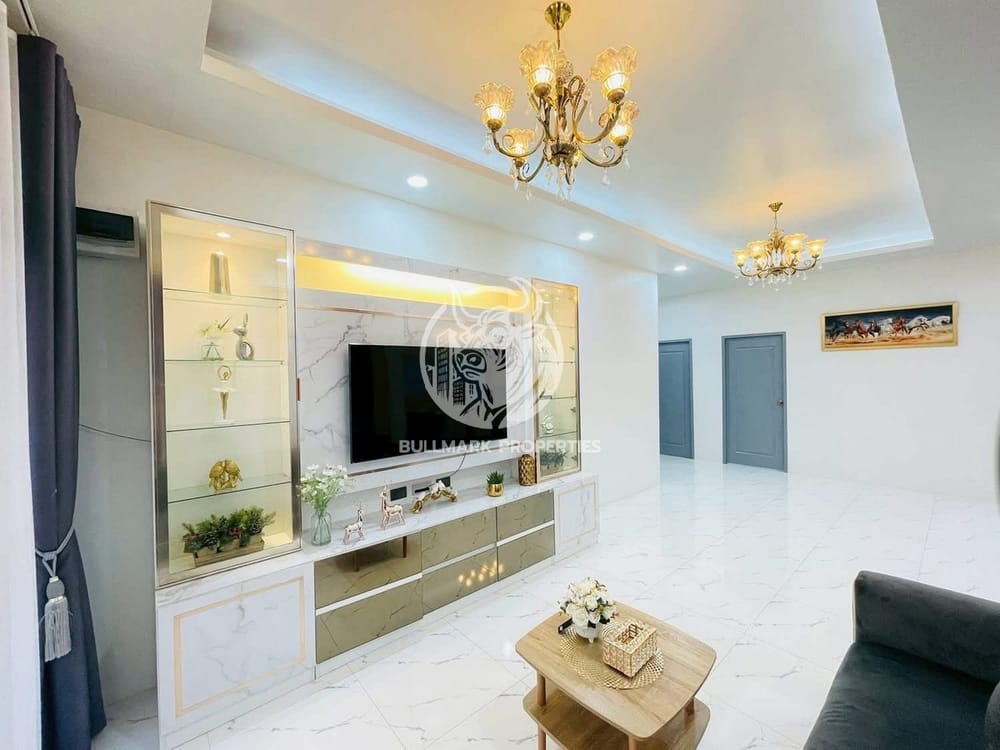 3-bedroom-house-with-city-view-in-east-pattaya-for-sale-bmh2099