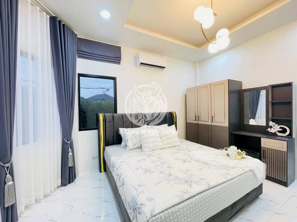 3-bedroom-house-with-city-view-in-east-pattaya-for-sale-bmh2099