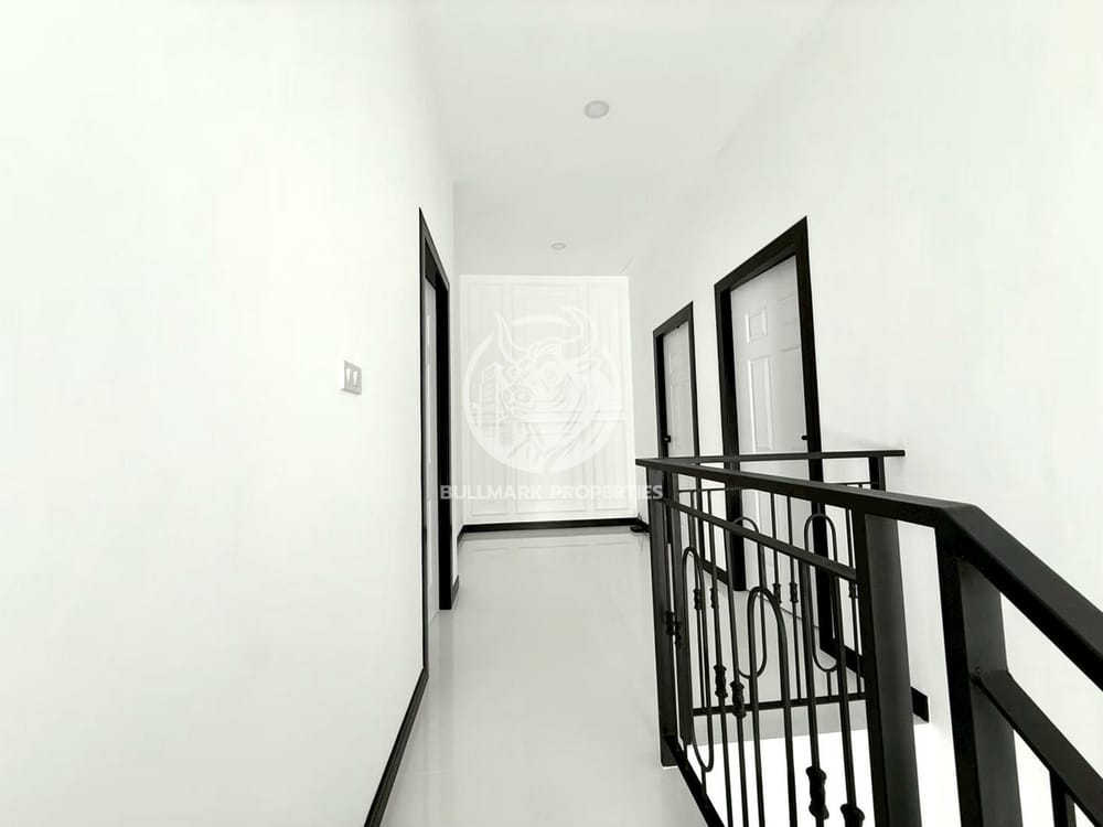 spacious-4-bedroom-house-for-rent-in-east-pattaya-with-city-view-bmh2100