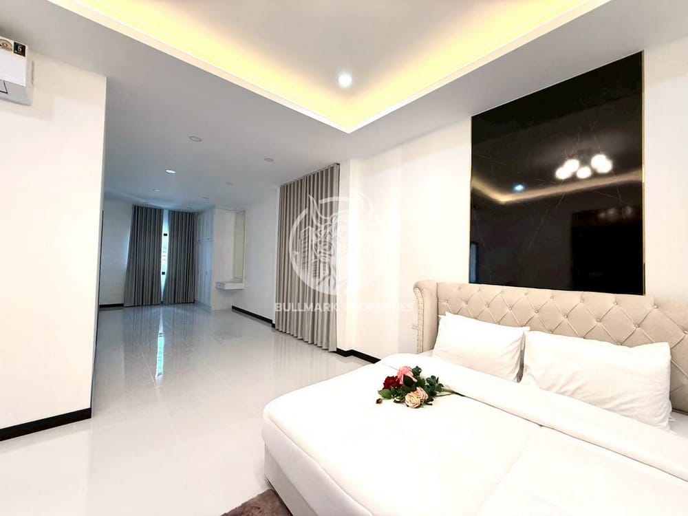 spacious-4-bedroom-house-for-rent-in-east-pattaya-with-city-view-bmh2100