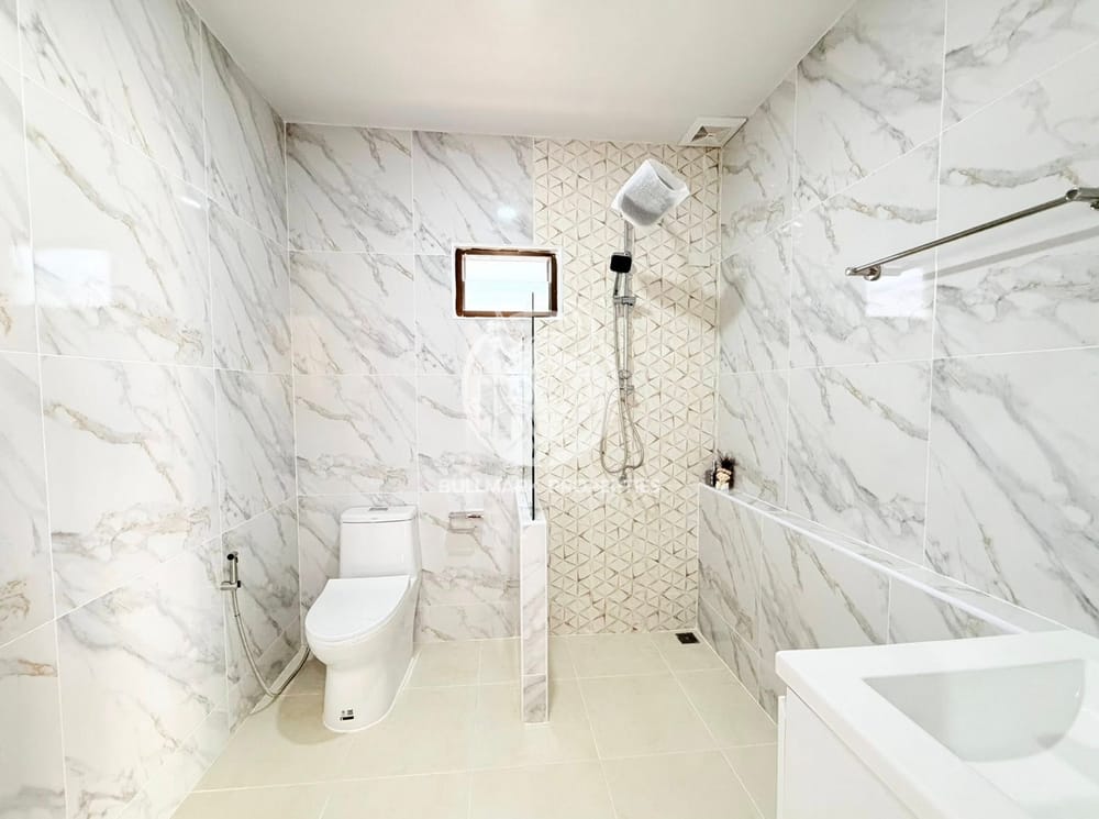 spacious-3-bedroom-house-with-city-view-in-na-kluea-pattaya-for-sale-bmh2101