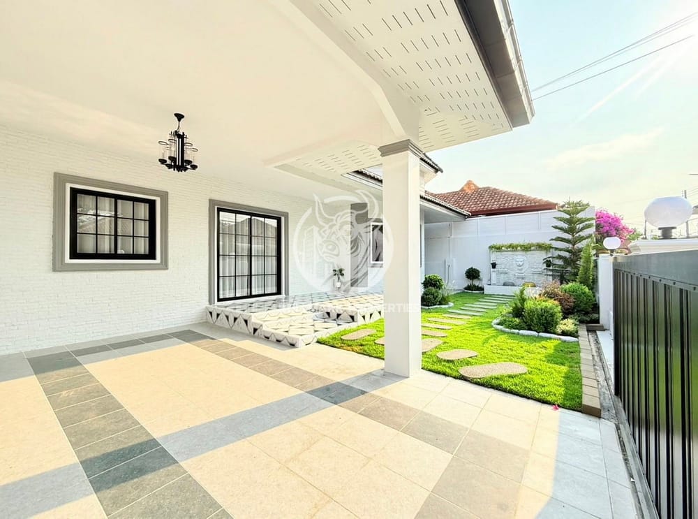spacious-3-bedroom-house-with-city-view-in-na-kluea-pattaya-for-sale-bmh2101
