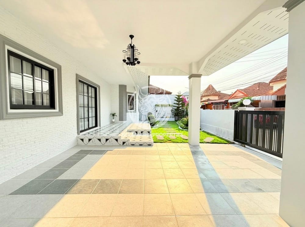 spacious-3-bedroom-house-with-city-view-in-na-kluea-pattaya-for-sale-bmh2101