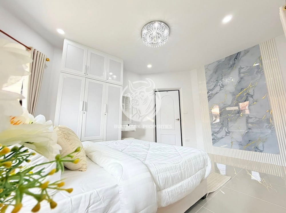 spacious-3-bedroom-house-with-city-view-in-na-kluea-pattaya-for-sale-bmh2101