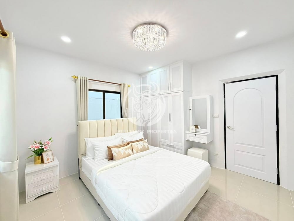 spacious-3-bedroom-house-with-city-view-in-na-kluea-pattaya-for-sale-bmh2101