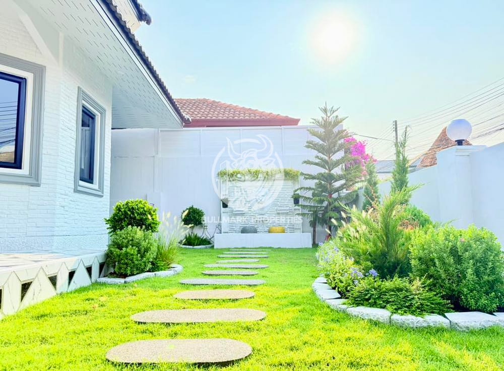 spacious-3-bedroom-house-with-city-view-in-na-kluea-pattaya-for-sale-bmh2101