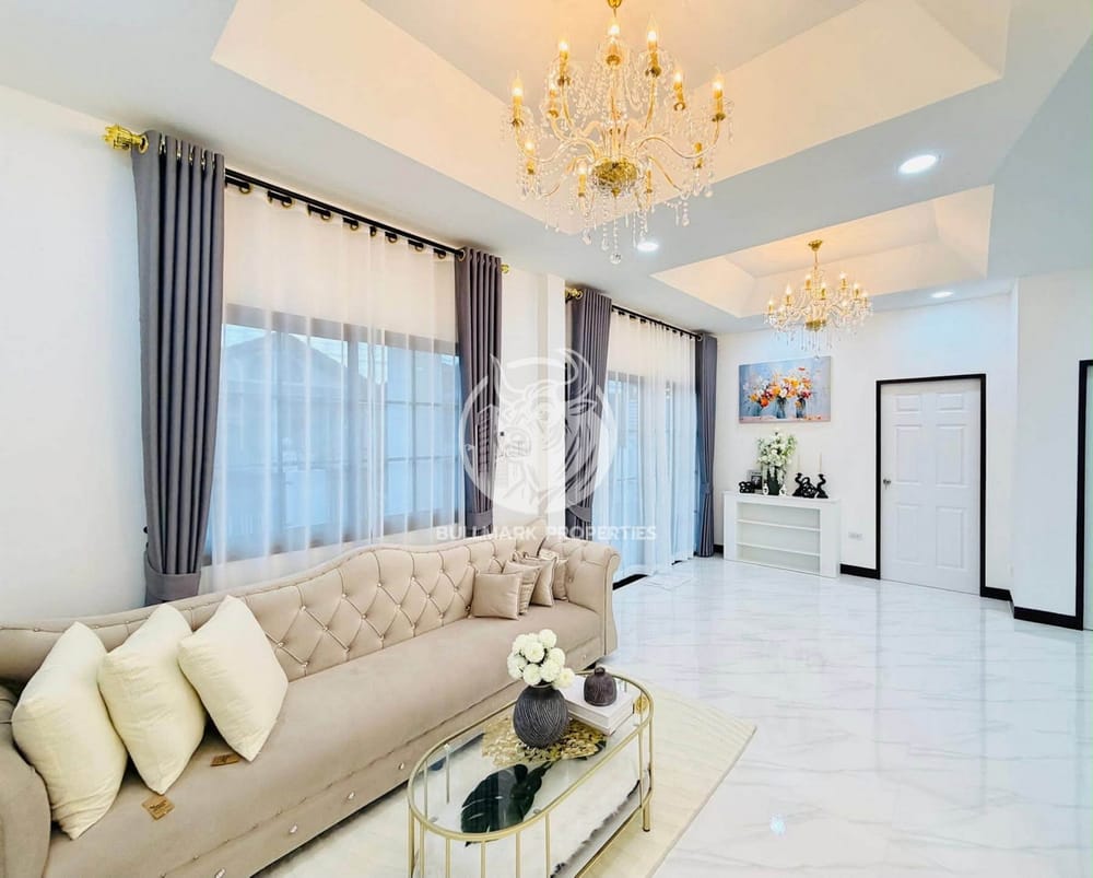spacious-3-bedroom-house-in-ek-mongkhon-village-jomtien-pattaya-with-city-view-bmh2102