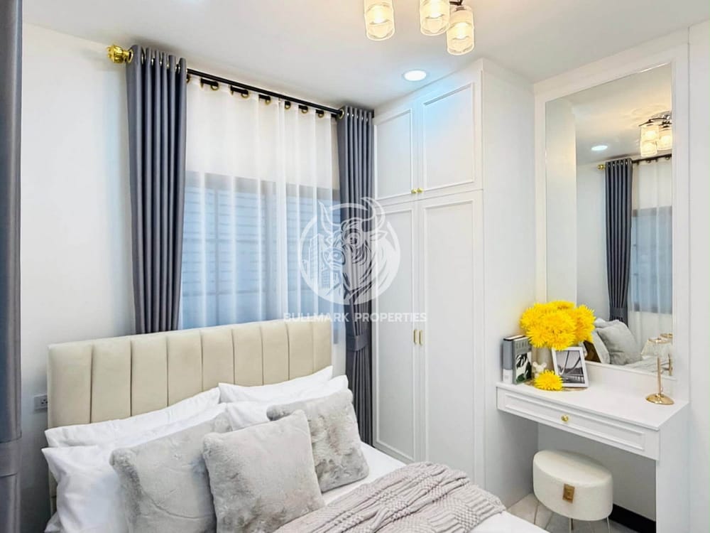 spacious-3-bedroom-house-in-ek-mongkhon-village-jomtien-pattaya-with-city-view-bmh2102