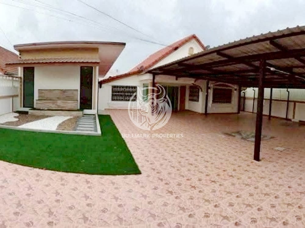 spacious-5-bedroom-house-for-rent-in-wantana-village-pattaya-city-bmh2103