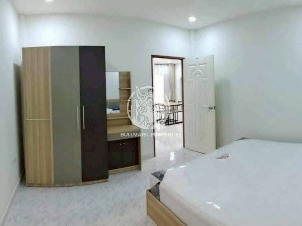 spacious-5-bedroom-house-for-rent-in-wantana-village-pattaya-city-bmh2103