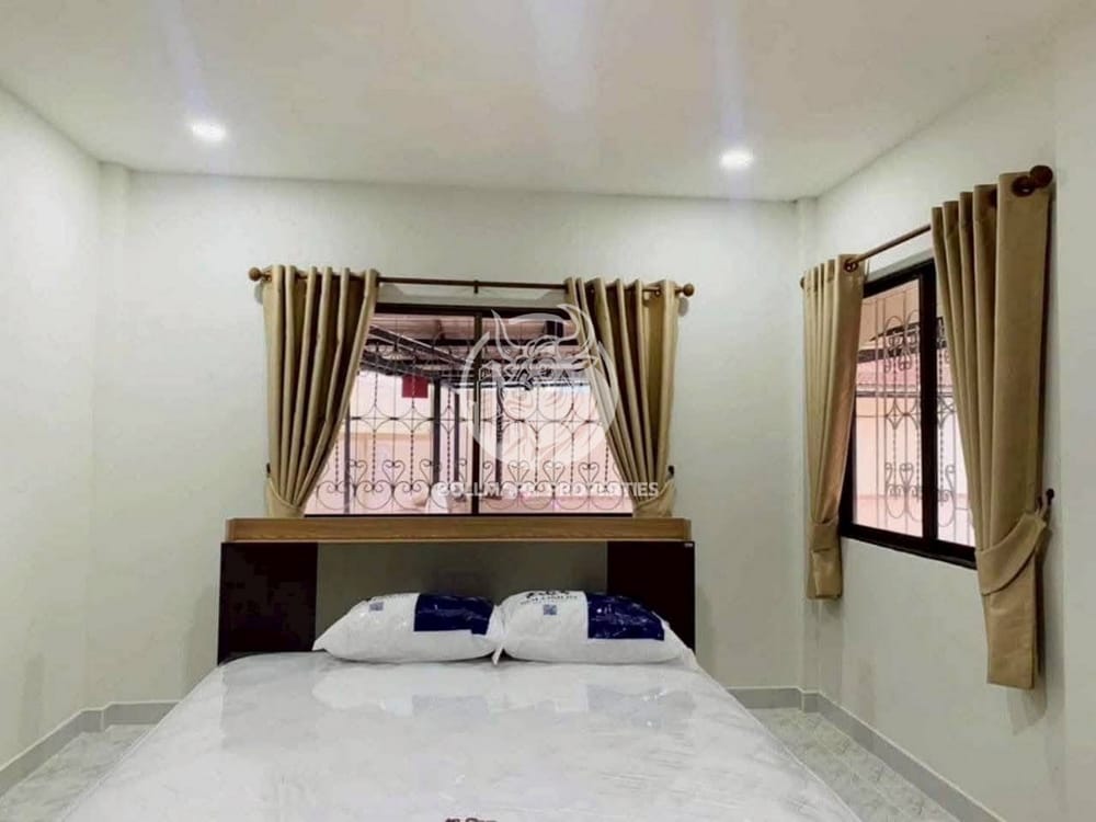 spacious-5-bedroom-house-for-rent-in-wantana-village-pattaya-city-bmh2103
