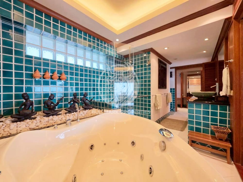 hot-deal-rare-2-bedroom-sea-view-condo-for-sale-at-star-beach-condotel-bmc2104