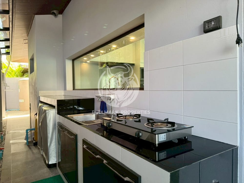pet-friendly-3-bedroom-pool-villa-for-rent-at-baan-pattaya-6-huay-yai-bmh2105