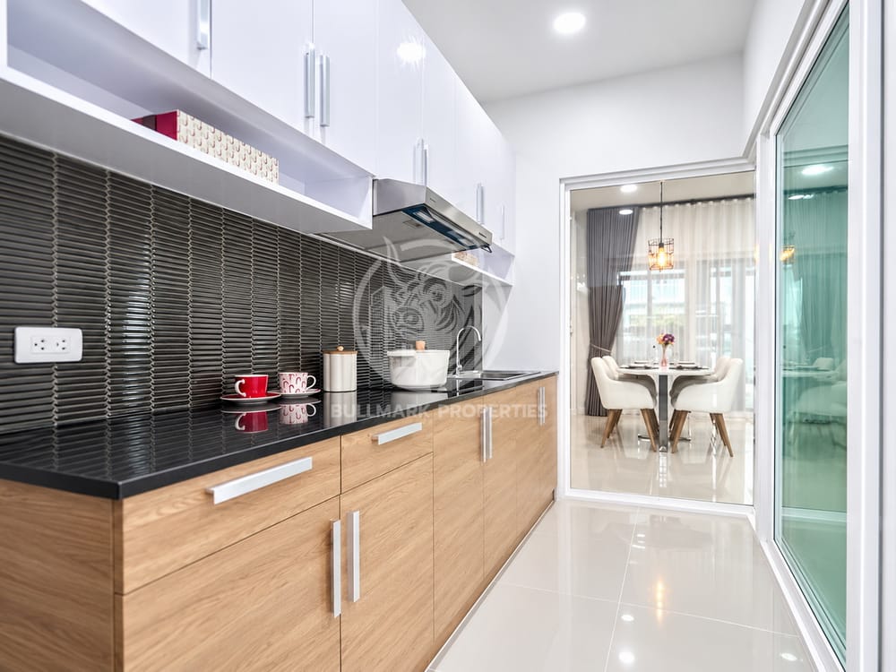 modern-3-bedroom-townhouse-for-rent-at-supalai-ville-pattaya-motorway-chaipornvitee-21-bmh2117