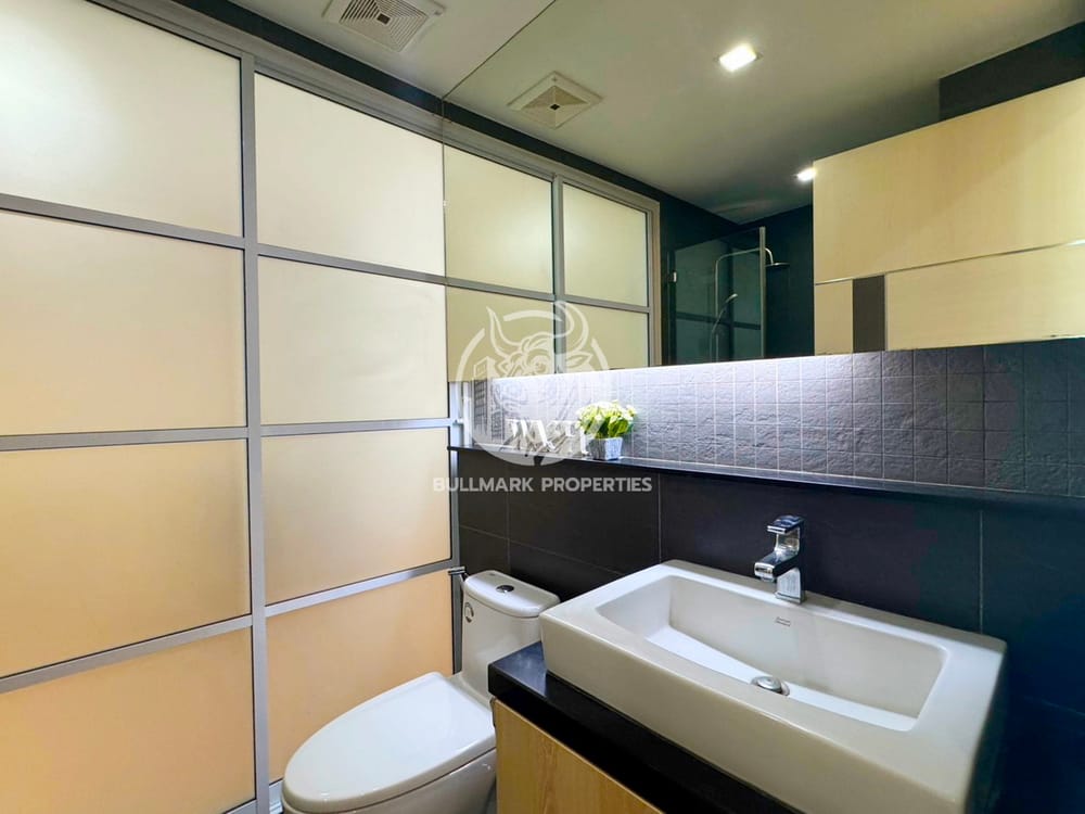 1-bedroom-condo-for-rent-in-apus-condominium-pattaya-with-air-conditioning-bmc2118
