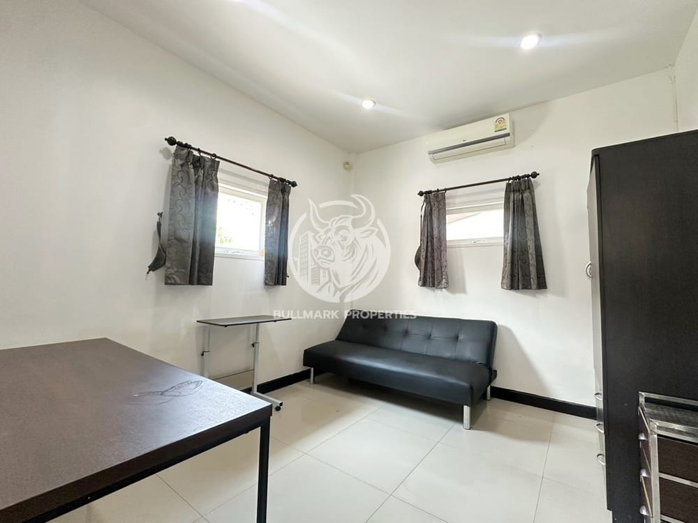 spacious-3-bedroom-house-for-rent-in-east-pattaya-with-air-conditioning-bmh2143