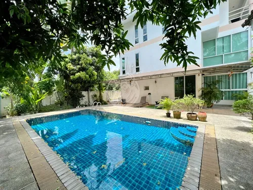 3-bedrooms-with-private-swimming-pool-for-rent-bmh1046