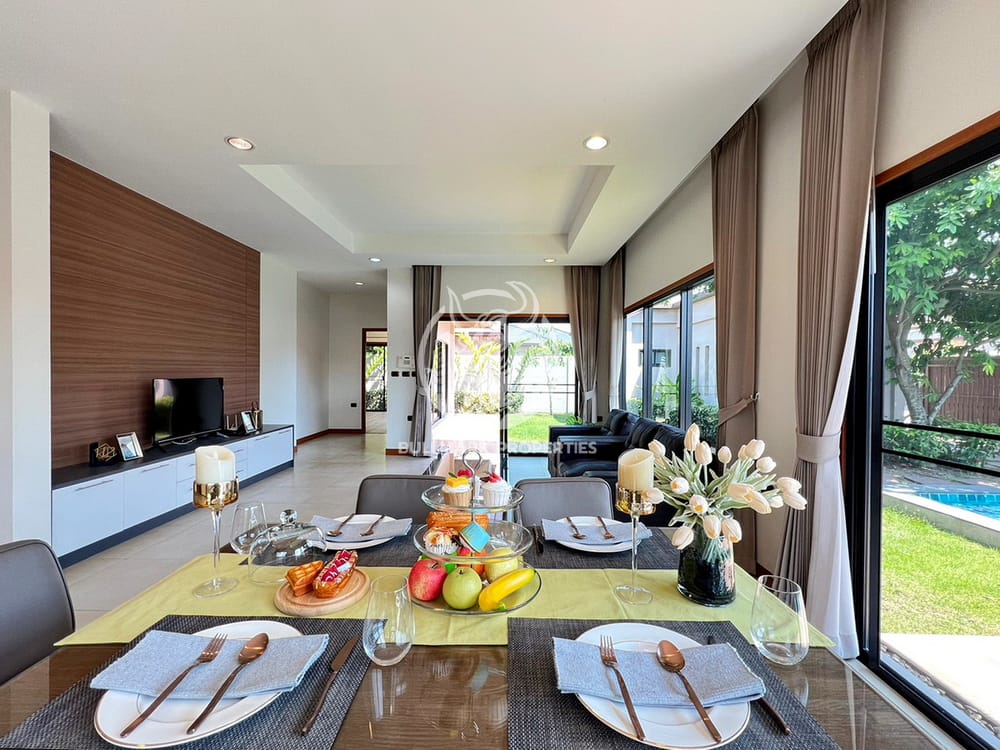 stylish-single-storey-home-in-baan-pattaya-5-near-huay-yai-and-golf-courses-bmh1525